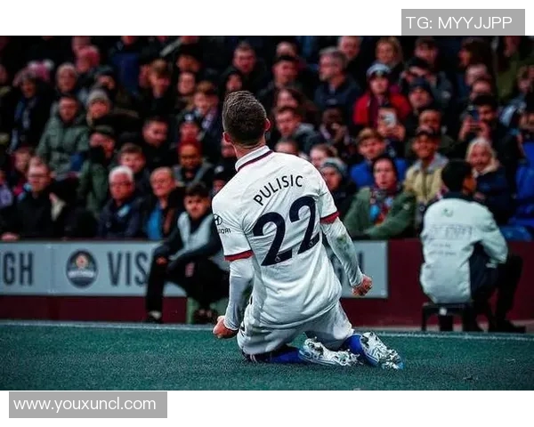 热搜榜第一!切尔西因一举动刷屏全网 热搜榜第一!切尔西因一举动刷屏全网