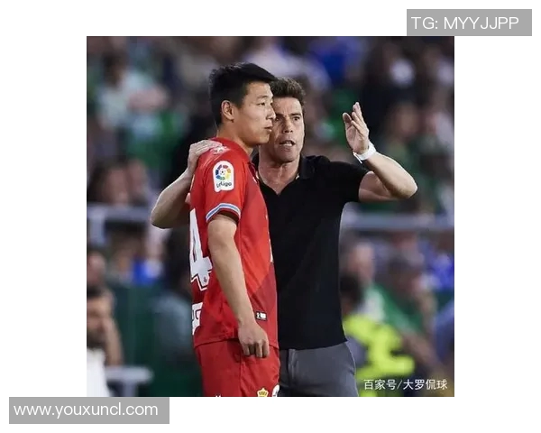 武磊与教练激烈对峙冲突升级 球场风波引发外界广泛关注